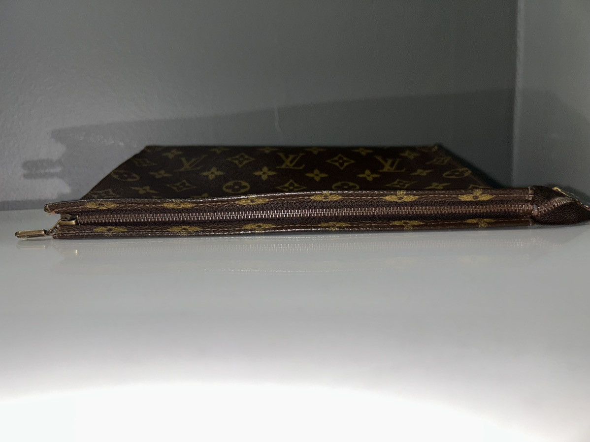 Louis Vuitton Louis Vuitton Monogram Toiletry Pouch 26 w COA Size ONE SIZE - 4 Thumbnail