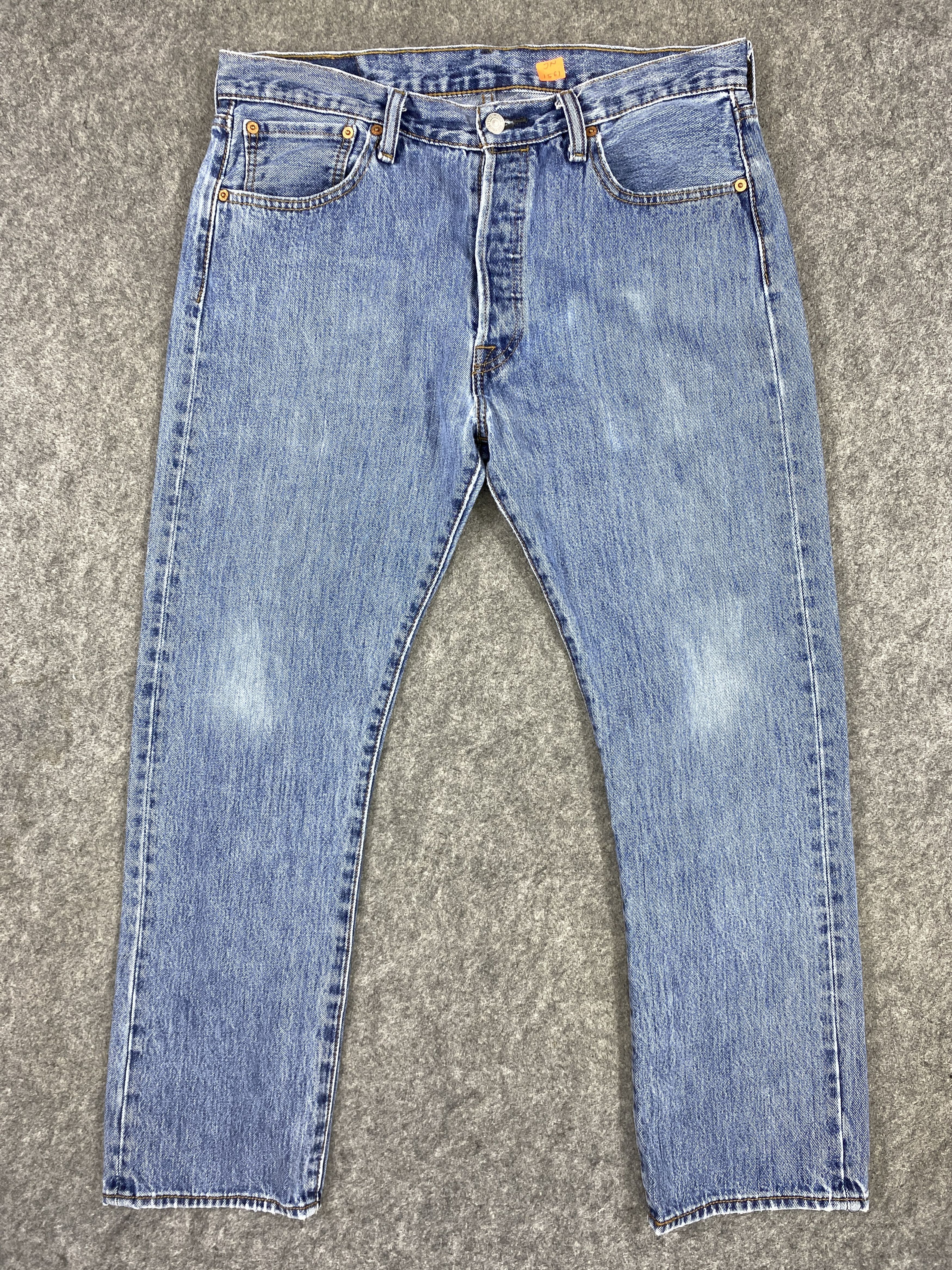 Levi's Blue Vintage Levi's 501 Jeans 35x29 Denim -JN1561 Size US 35 - 1 Thumbnail