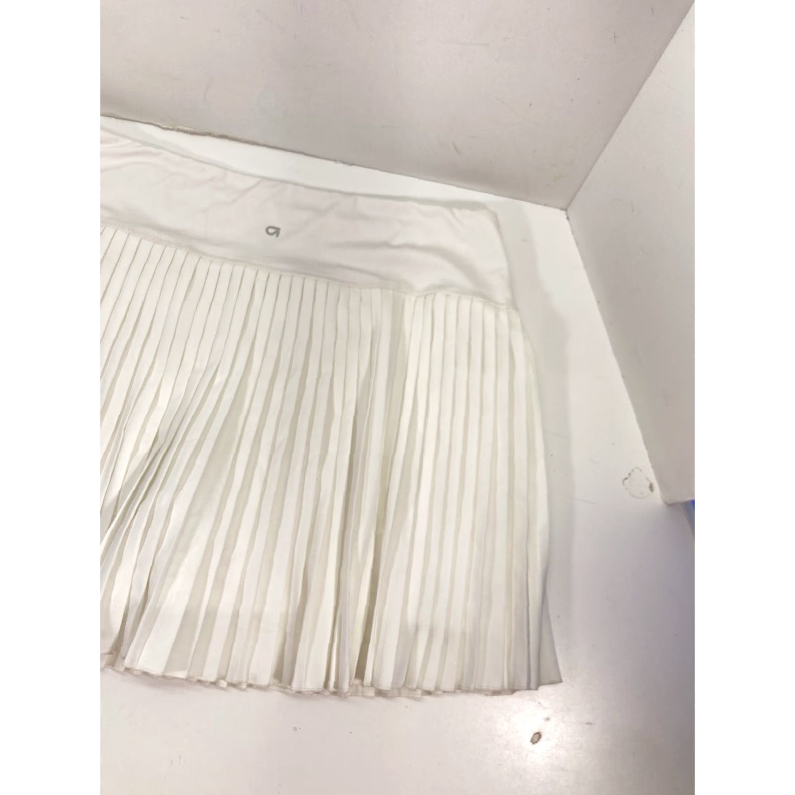 Gap GAP Fit Skort Skirt Shorts Women 2XL White Pleated Athletic Activewear Golf Tennis NWOT Size 40" / US 18 - 2 Thumbnail
