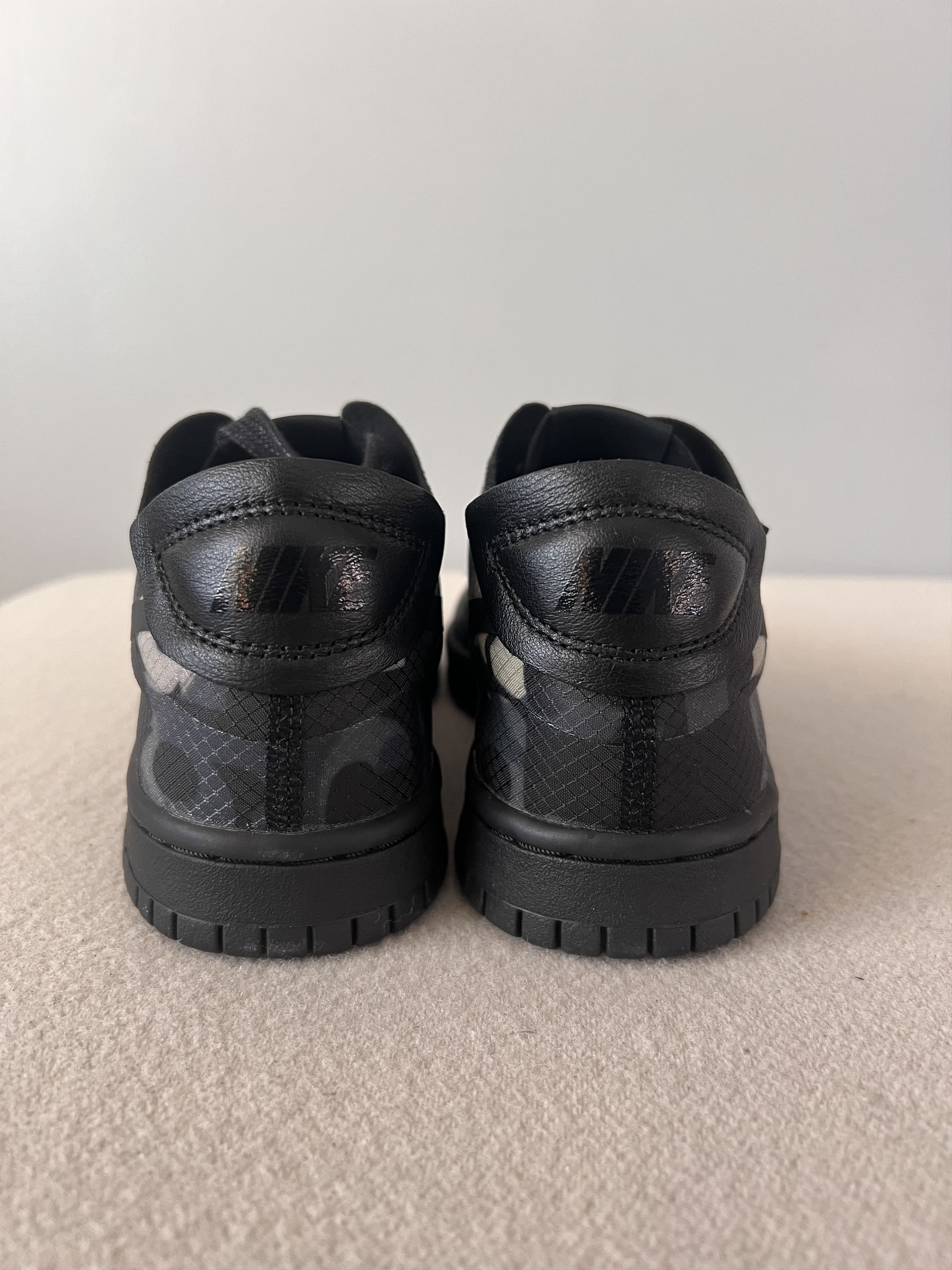 Comme des Garcons × Nike Comme des Garcons Nike Dunk Low in Black Print Size US 6 / EU 39 - 5 Thumbnail