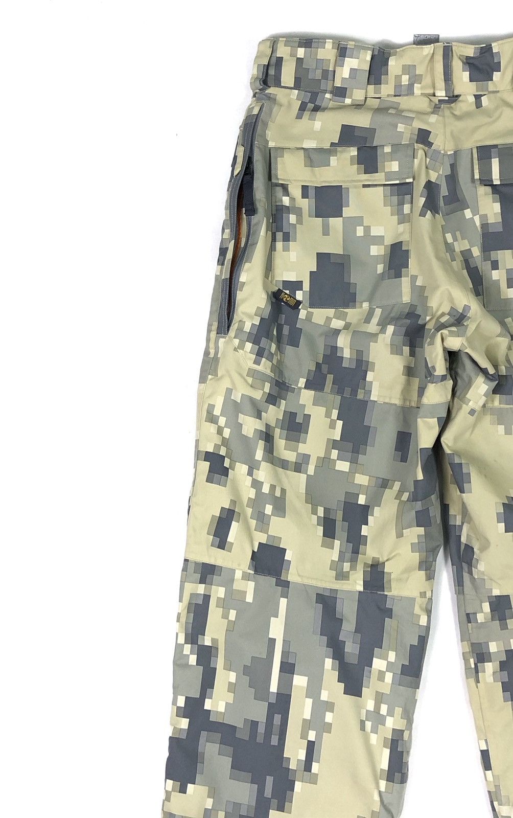 Burton RARE🔥BURTON RONIN 7-POCKETS DIGI CAMO CARGO SNOWBOARD PANTS Size US 32 / EU 48 - 18 Thumbnail