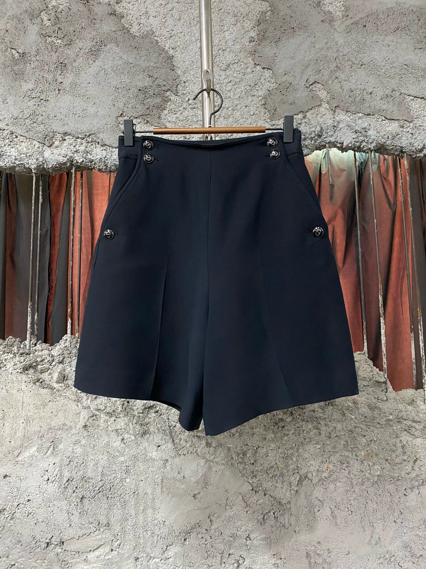 Dior Dior new 36 shorts Size 26" / US 2 / IT 38 - 1 Thumbnail