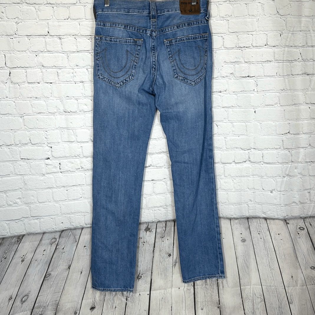 True Religion True Religion Jeans Mens Geno Relaxed Slim size 29 Light Wash Distressed Hem Size US 29 - 7 Thumbnail