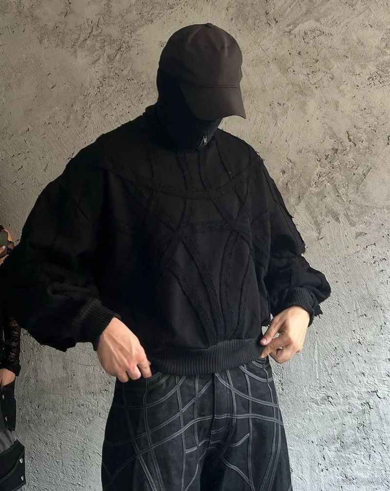 Japanese Brand × Vintage Retro Black Gothic Patchwork Sweatshirt Size US S / EU 44-46 / 1 - 3 Thumbnail