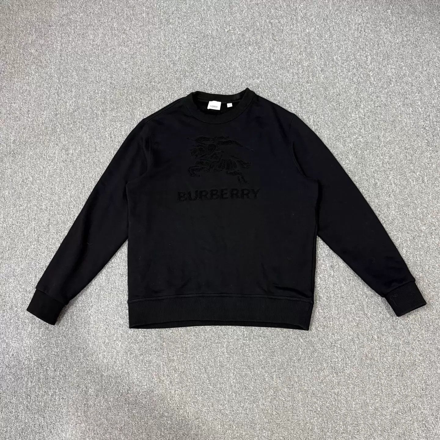 Burberry Black Crew Neck Sweatshirt with Embroidered Design Size US M / EU 48-50 / 2 - 1 Thumbnail