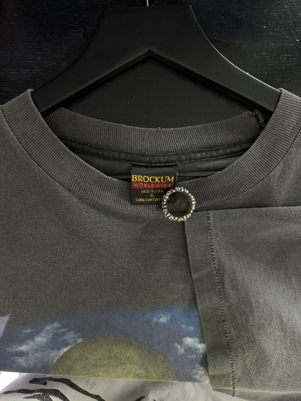 Band Tees × Pink Floyd × Vintage Vintage 1994 Pink Floyd Division Bell Distressed and Faded Size US XL / EU 56 / 4 - 3 Thumbnail