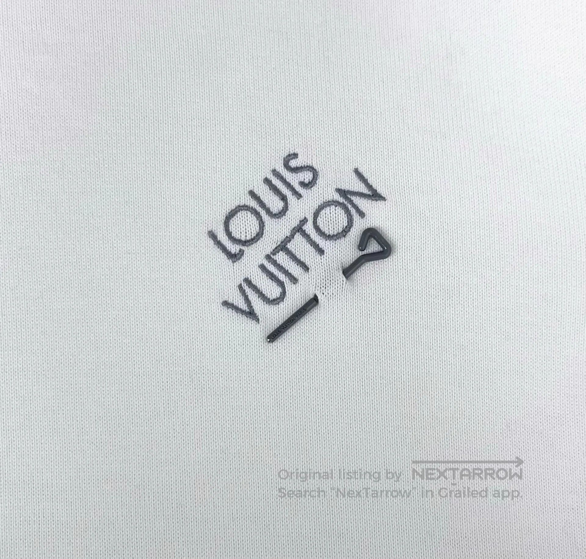 Louis Vuitton louis vuitton white embroidered logo knit tee. Size US L / EU 52-54 / 3 - 4 Thumbnail