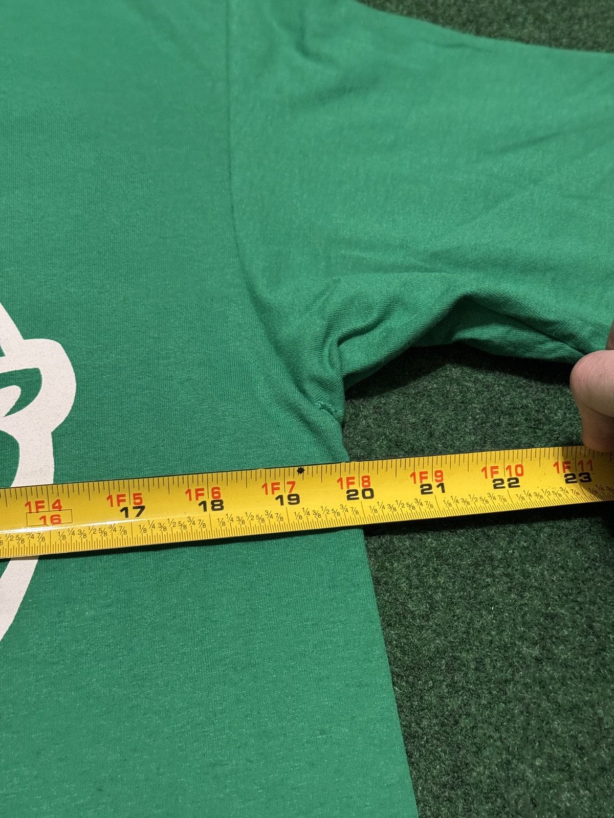 Vintage Vintage Erie Otters 90s Green St Pattys M/L Hockey T Shirt Size US M / EU 48-50 / 2 - 5 Thumbnail