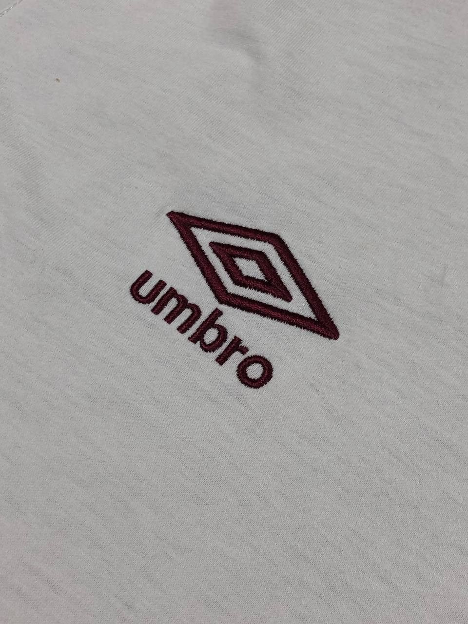 Umbro Vintage Y2K Jerseys Umbro white logo T-shirt streetwear Size US S / EU 44-46 / 1 - 5 Thumbnail