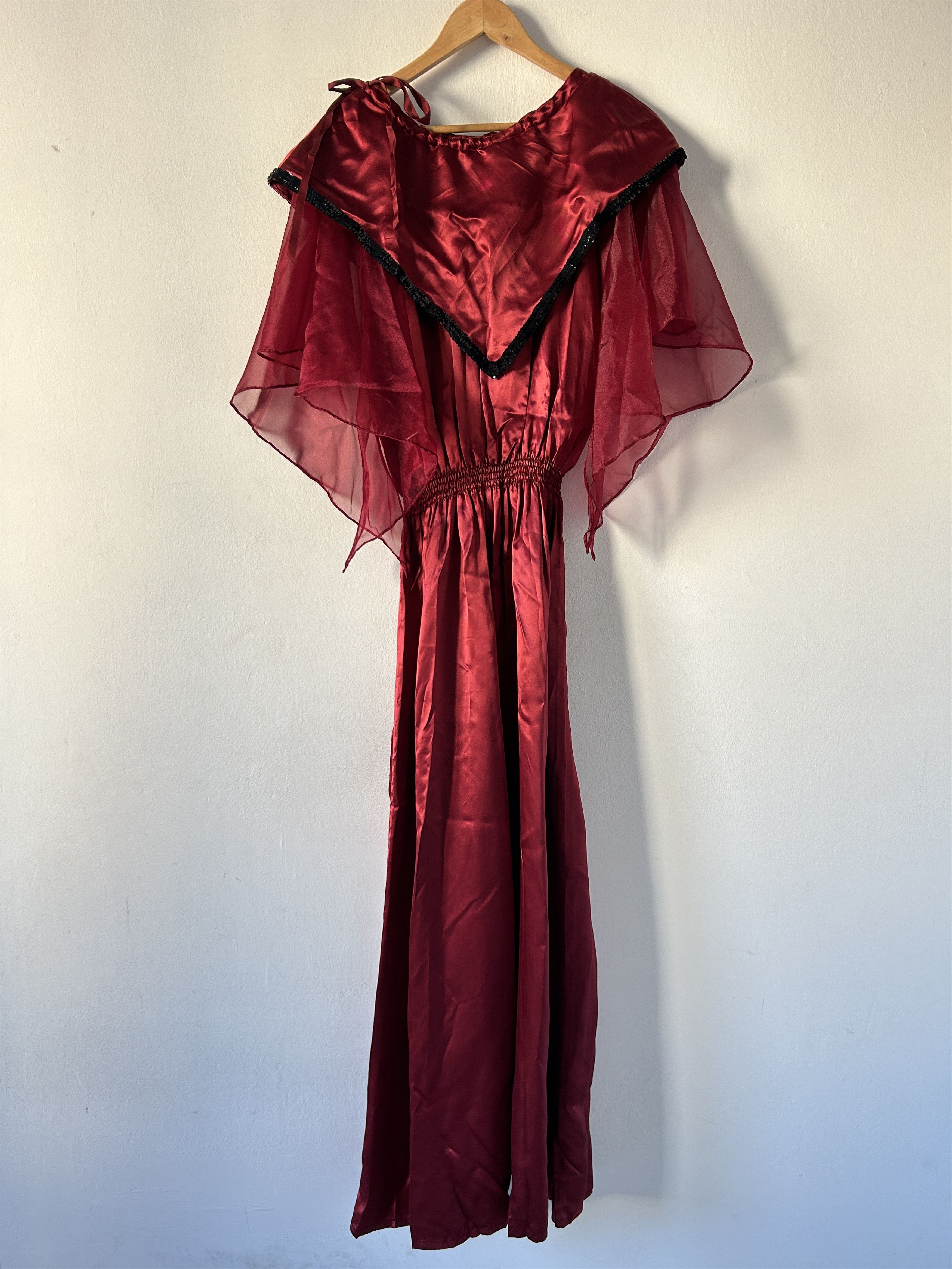 Vintage Vintage Burgundy Satin Maxi Fairy Costume Dress Size L / US 10 / IT 46 - 8 Thumbnail