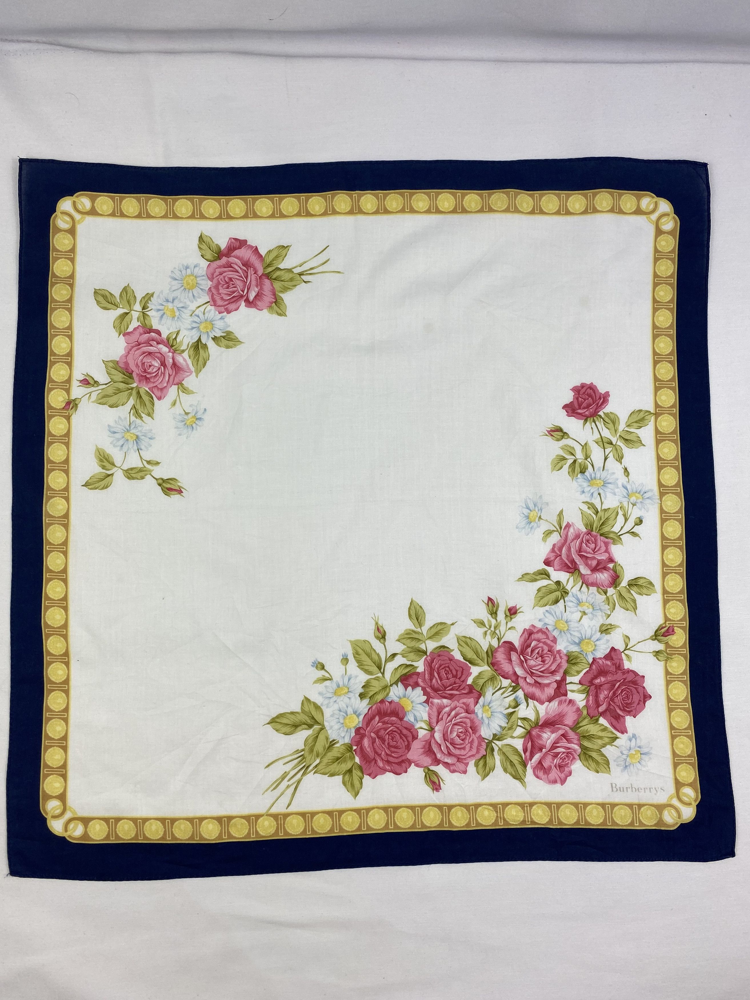 Burberry Burberry Handkerchief / Bandana / Neckerchief Size ONE SIZE - 3 Thumbnail
