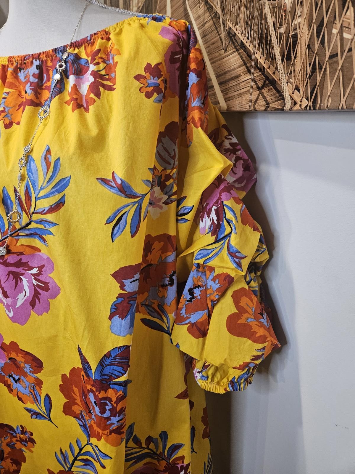 Designer Ivy Street Floral Yellow Dress with Puff Sleeves #395 Size 3XL / US 20-22 - 3 Thumbnail
