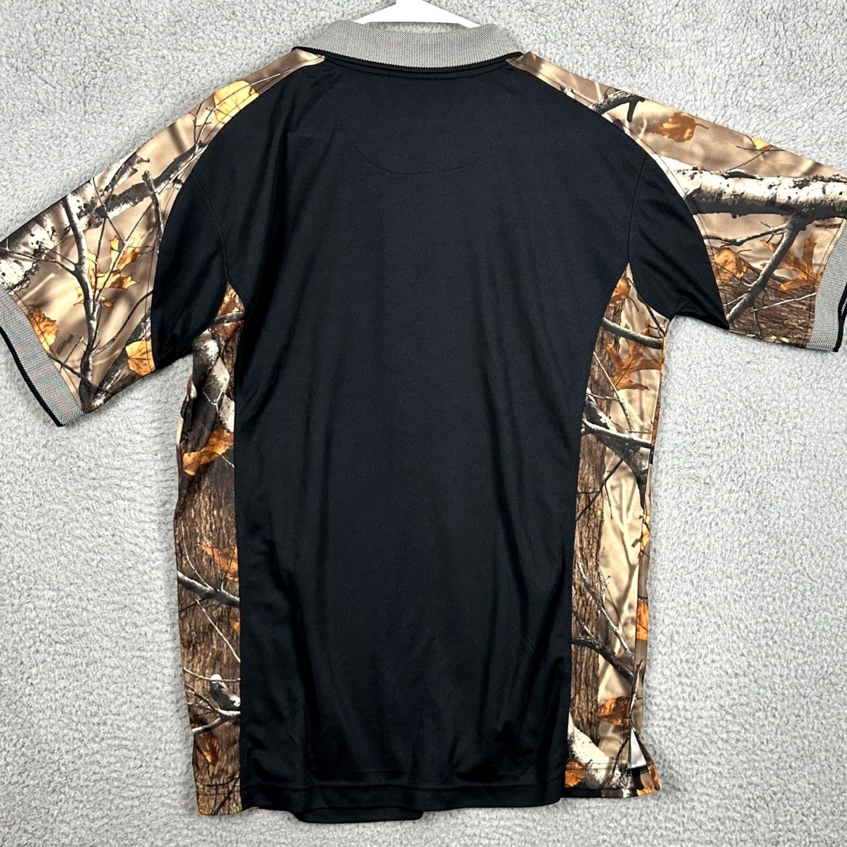 Vintage VINTAGE? no. Legendary Whitetails Polo Shirt Mens Medium Black Tree Camo Rugby Short Sleeve Size US M / EU 48-50 / 2 - 2 Thumbnail