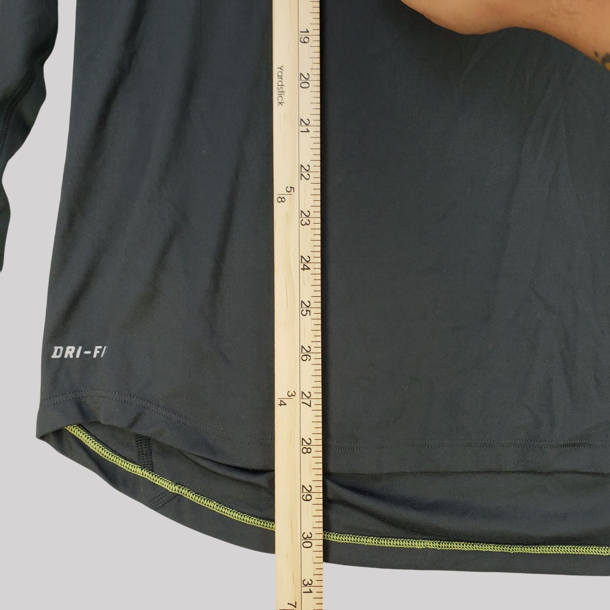 Nike Nike DriFit Long Sleeve Shirt Black Athletic Stretch Mens XL Size US XL / EU 56 / 4 - 7 Thumbnail