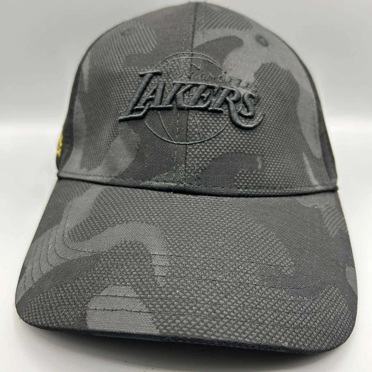 Los Angeles Apparel Los Angeles LA Lakers Hat Men Camo Embroidered Snap Back Cap Size ONE SIZE - 1 Thumbnail