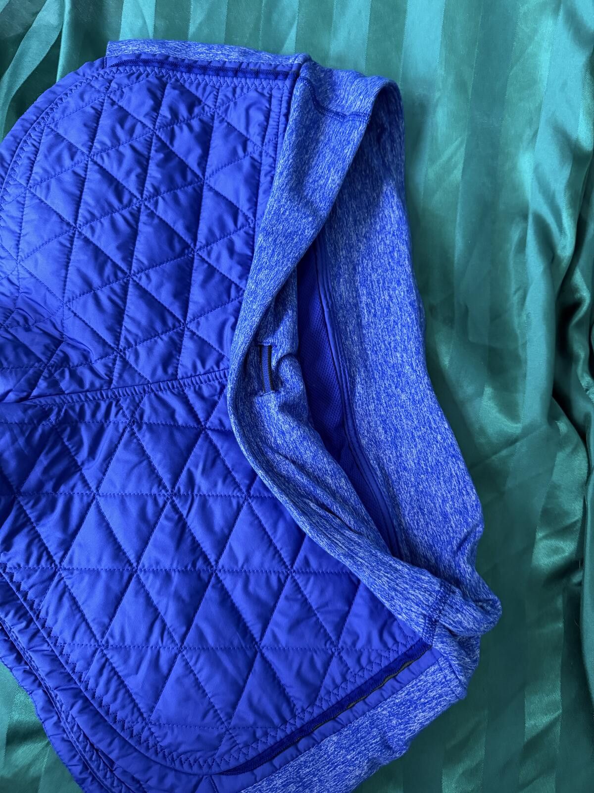 Lululemon RARE 2012 Lululemon Hot Cheeks Quilted Shorts - Blueberry Size 30" / US 8 / IT 44 - 4 Thumbnail