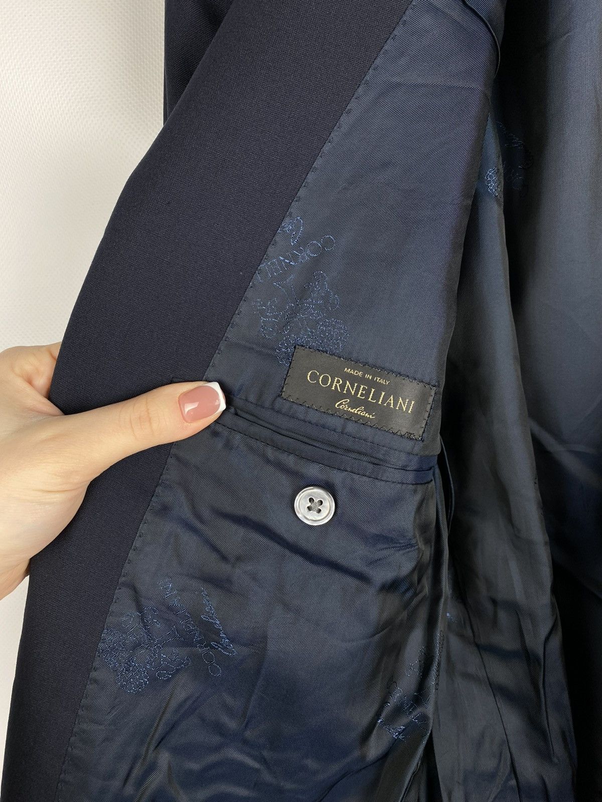 Corneliani Corneliani 100’s ExtraFine Wool blazer jacket sportcoat Size 44R - 22 Thumbnail