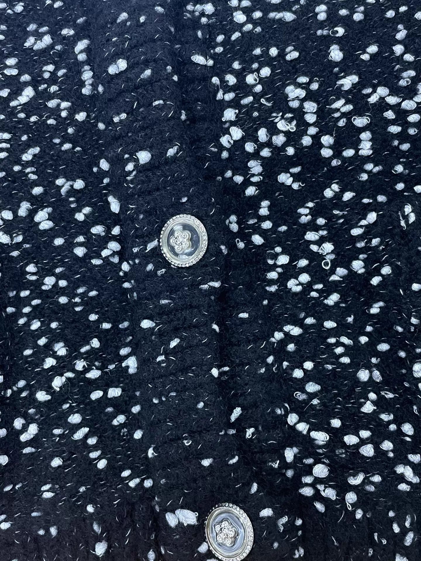 Chanel Chanel Black & White Stardust Cashmere Cardigan EU38 New Size S / US 4 / IT 40 - 2 Thumbnail