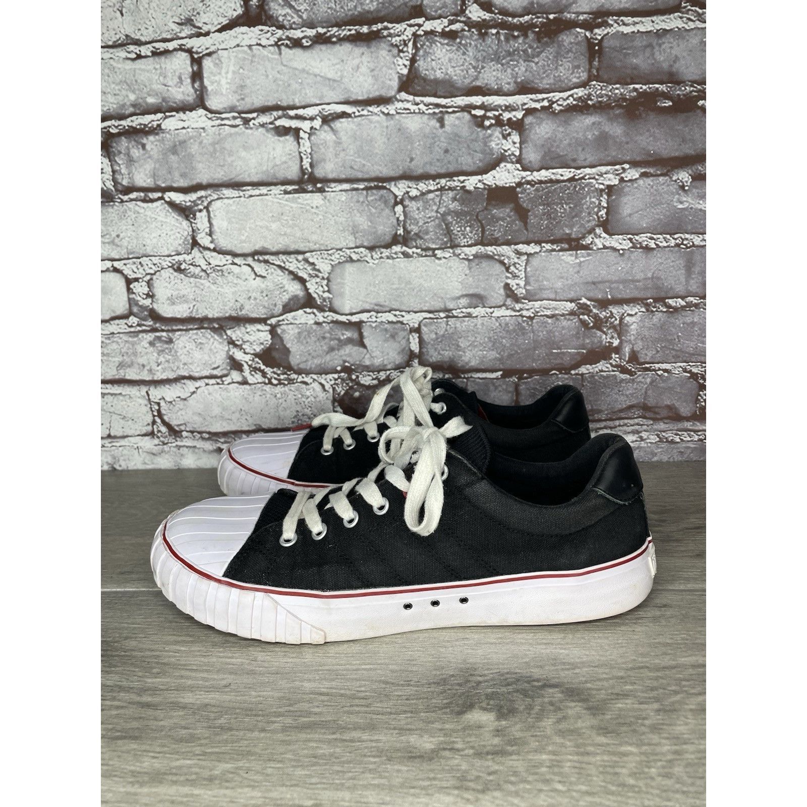 Red Bull Red Ball Jets ‘51 Black & White Canvas Low Top Sneakers Shoe Size US 10 / EU 43 - 16 Thumbnail
