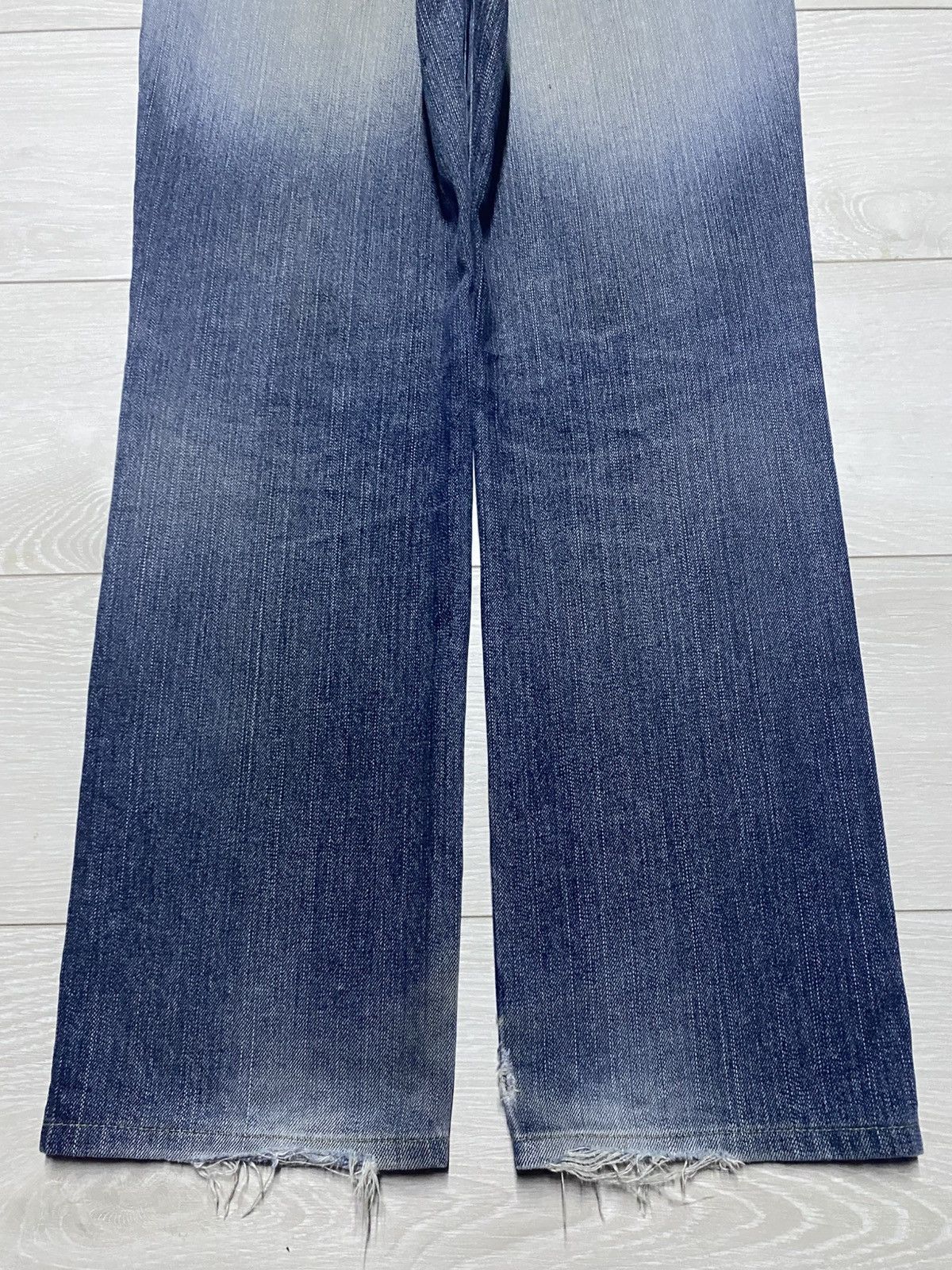 Burberry Vintage Burberry Blue Label Faded Wash Jeans Size US 32 / EU 48 - 6 Thumbnail