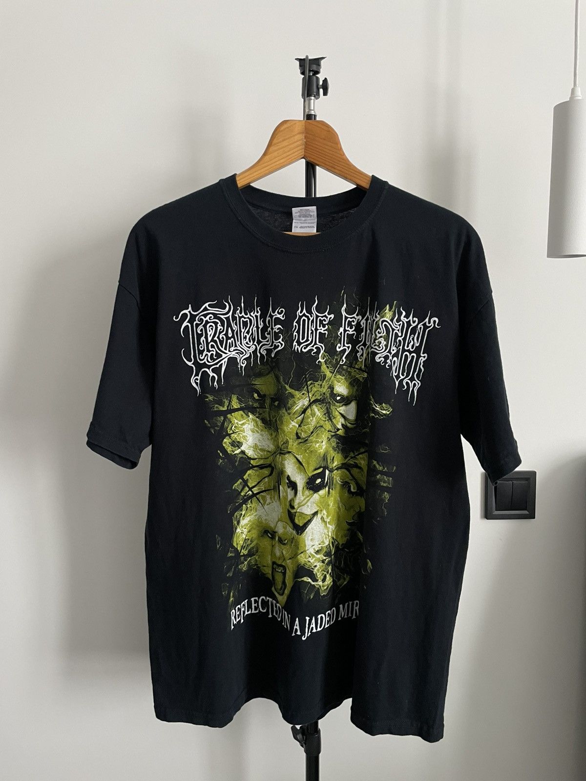 Band Tees VTG 2003 Cradle of Filth Reflected In A Jaded Mirror Shirt Size US XL / EU 56 / 4 - 1 Thumbnail