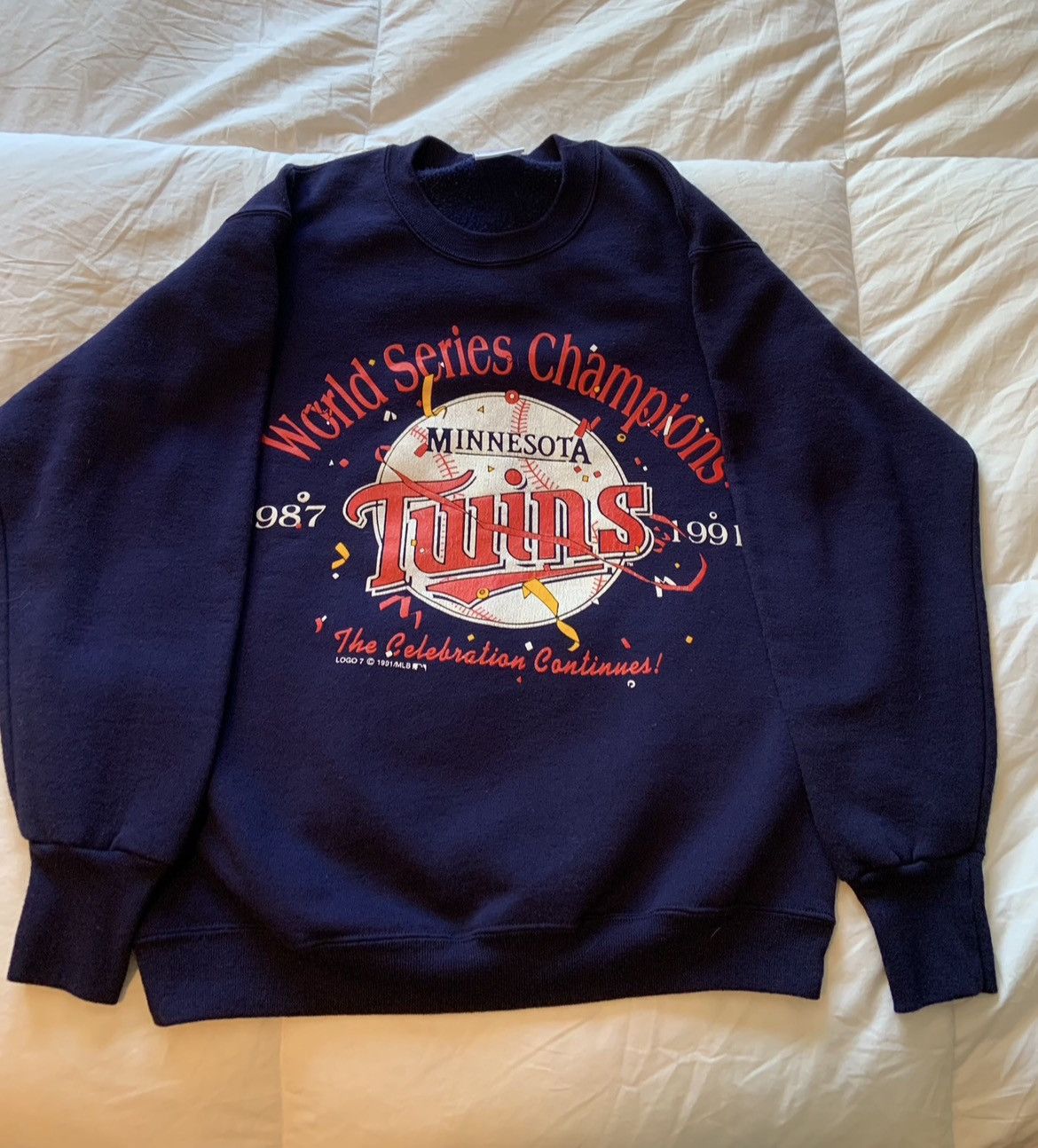 Delta 1991 MLB World Series Champions Minnesota Twins Sweatshirt Size US M / EU 48-50 / 2 - 1 Thumbnail