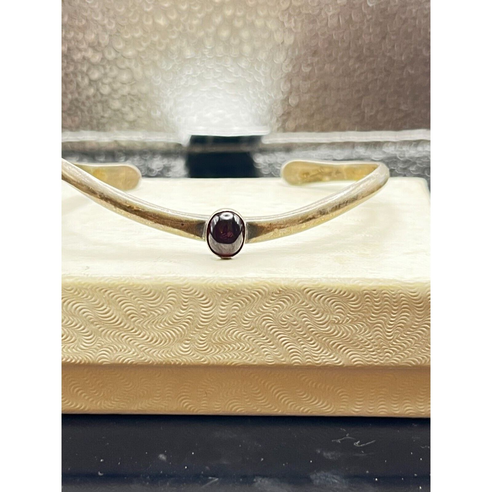 Other Navajo Bracelet with garnet stone Size ONE SIZE - 2 Thumbnail