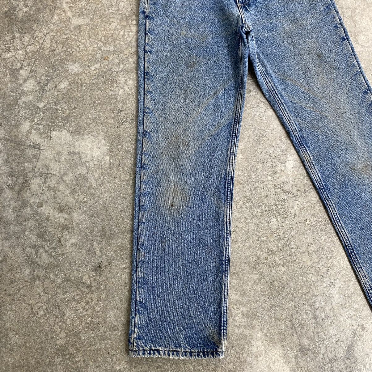 VTG Carhartt Blanket Lined Relaxed Fit Light Blue Jeans