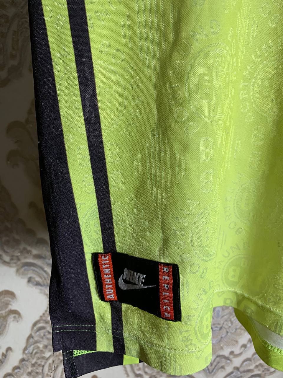 Nike VINTAGE NIKE FC BORUSSIA DORTMUND GERMANY SOCCER JERSEY 90s Size US XS / EU 42 / 0 - 6 Thumbnail