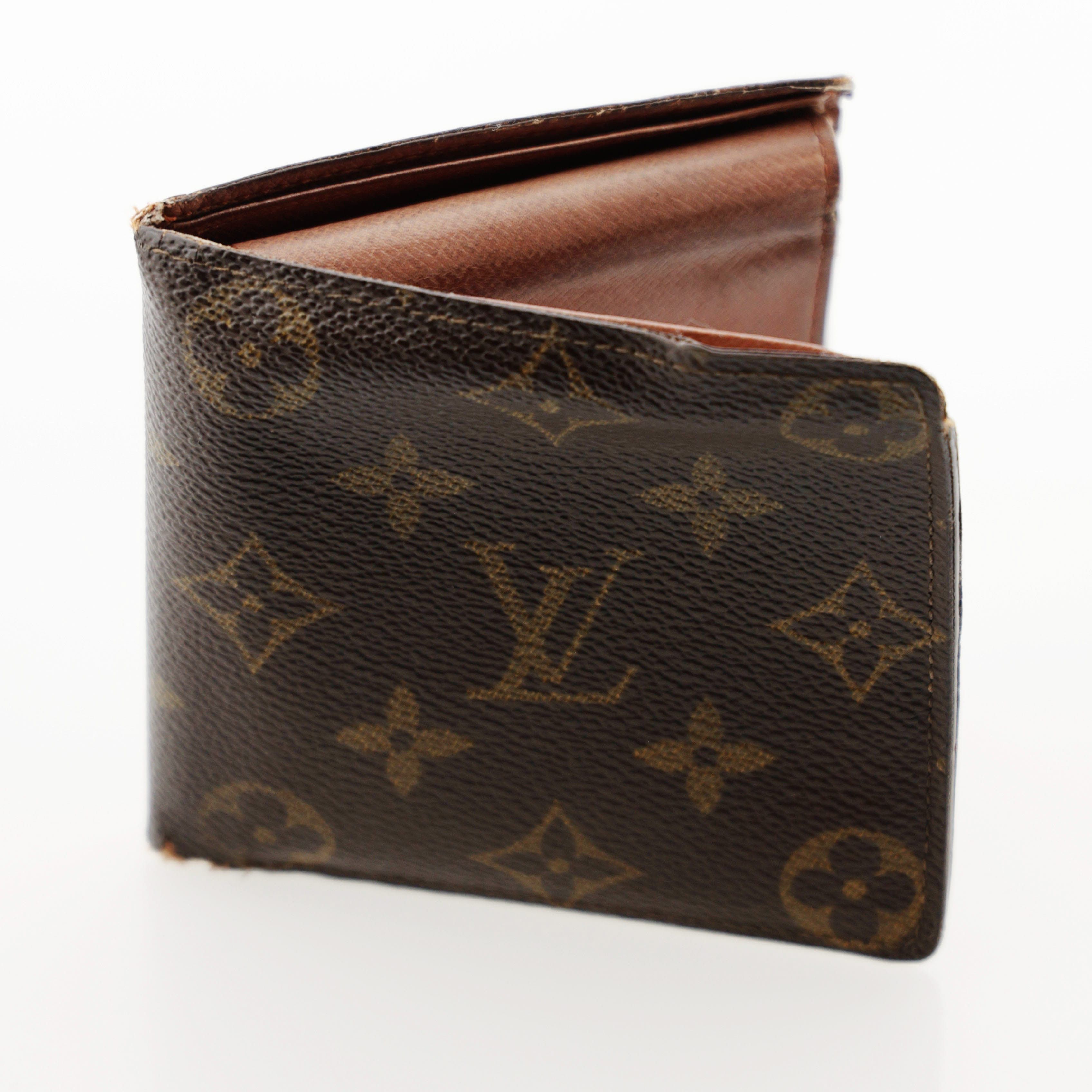 image of Louis Vuitton Wallet-Authentic in Louis Vuitton Logo, Men's