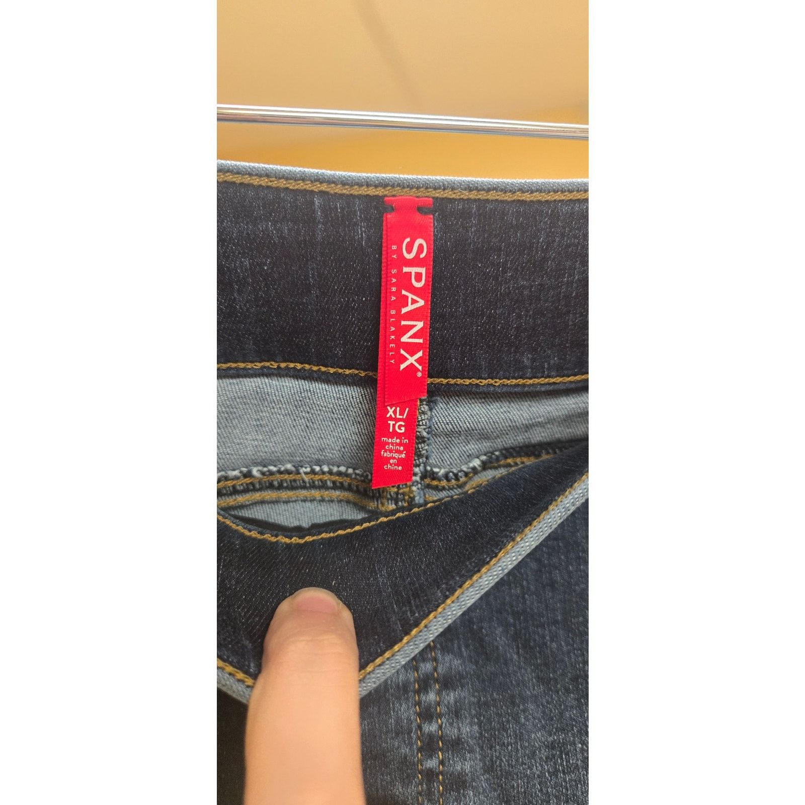 Spanx Spanks stretch skinny jeans size XL Size 33" - 4 Thumbnail