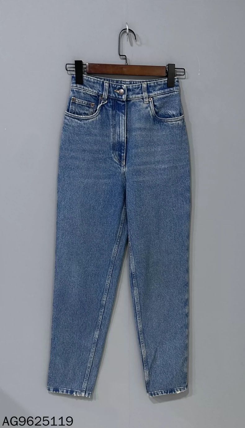 Prada Prada Size 24 New back triangle logo jeans 2502-Nextarrow Size US 26 / EU 42 - 1 Thumbnail