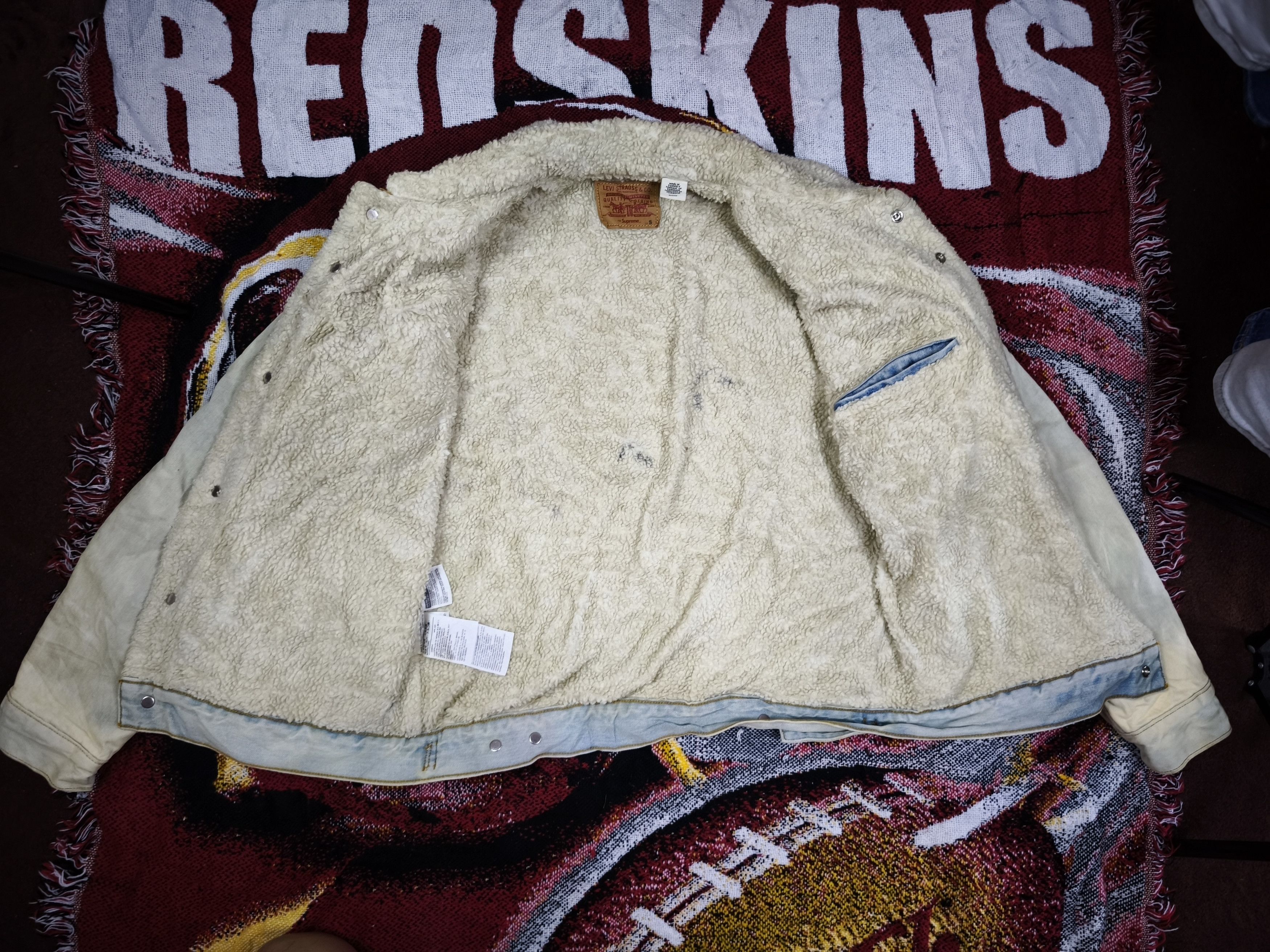 Levi's × Supreme Supreme x Levi's Bleached Sherpa Trucker Jacket 2016 Size S Size US S / EU 44-46 / 1 - 7 Thumbnail