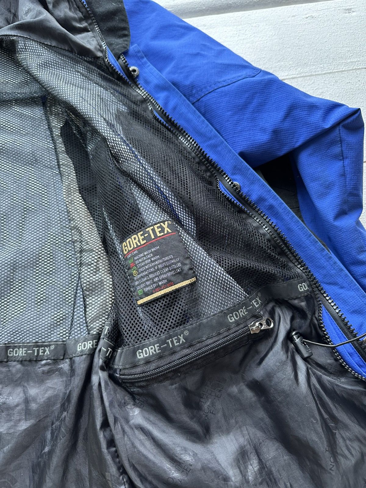 The North Face 🚨gore tex Vintage 90s/Y2K Blue The North Face Jacket Size US L / EU 52-54 / 3 - 12 Thumbnail
