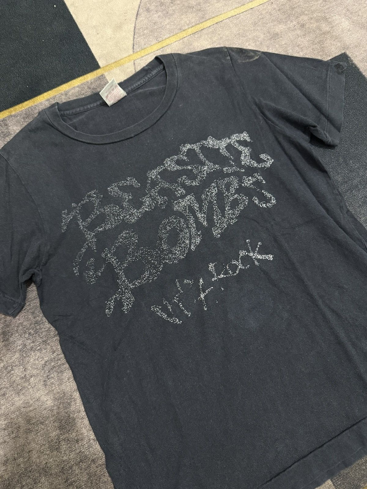 Band Tees BEASTIE BOMBS ROCK BAND TEES TSHIRT Size US M / EU 48-50 / 2 - 4 Thumbnail