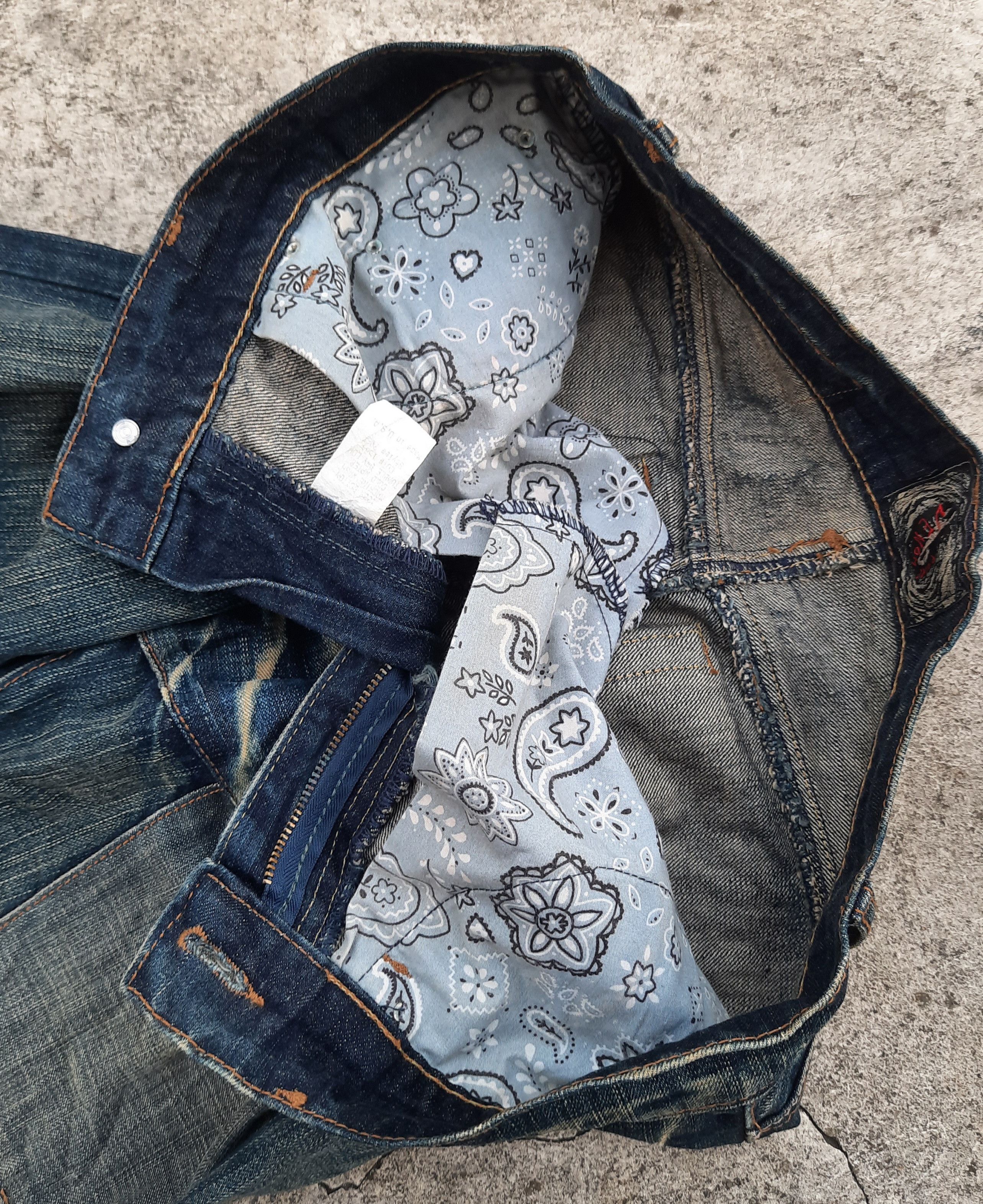 If Six Was Nine × Isamu Katayama Backlash Pure Venom Horsehide Patch Flare Jeans Size US 31 - 2 Thumbnail