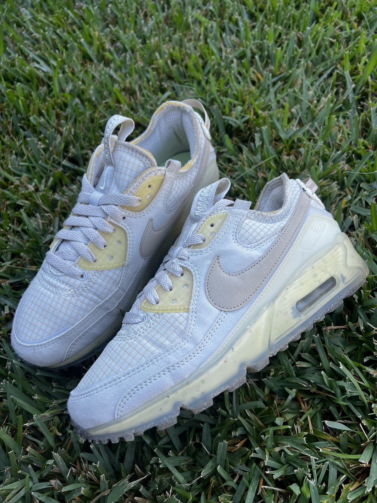 Nike CLEAN Nike Air Max 90 Terrascape size 7.5 Womens Off White Size US 7.5 / IT 37.5 - 2 Thumbnail