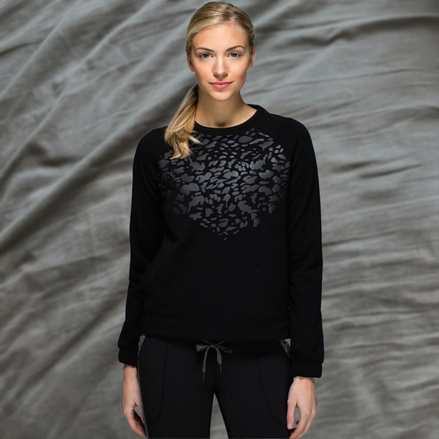 Lululemon Lululemon 'Snapshot Crew' Polartec Fleece Crew Sweatshirt Black Gray Size 6 Size M / US 6-8 / IT 42-44 - 1 Thumbnail