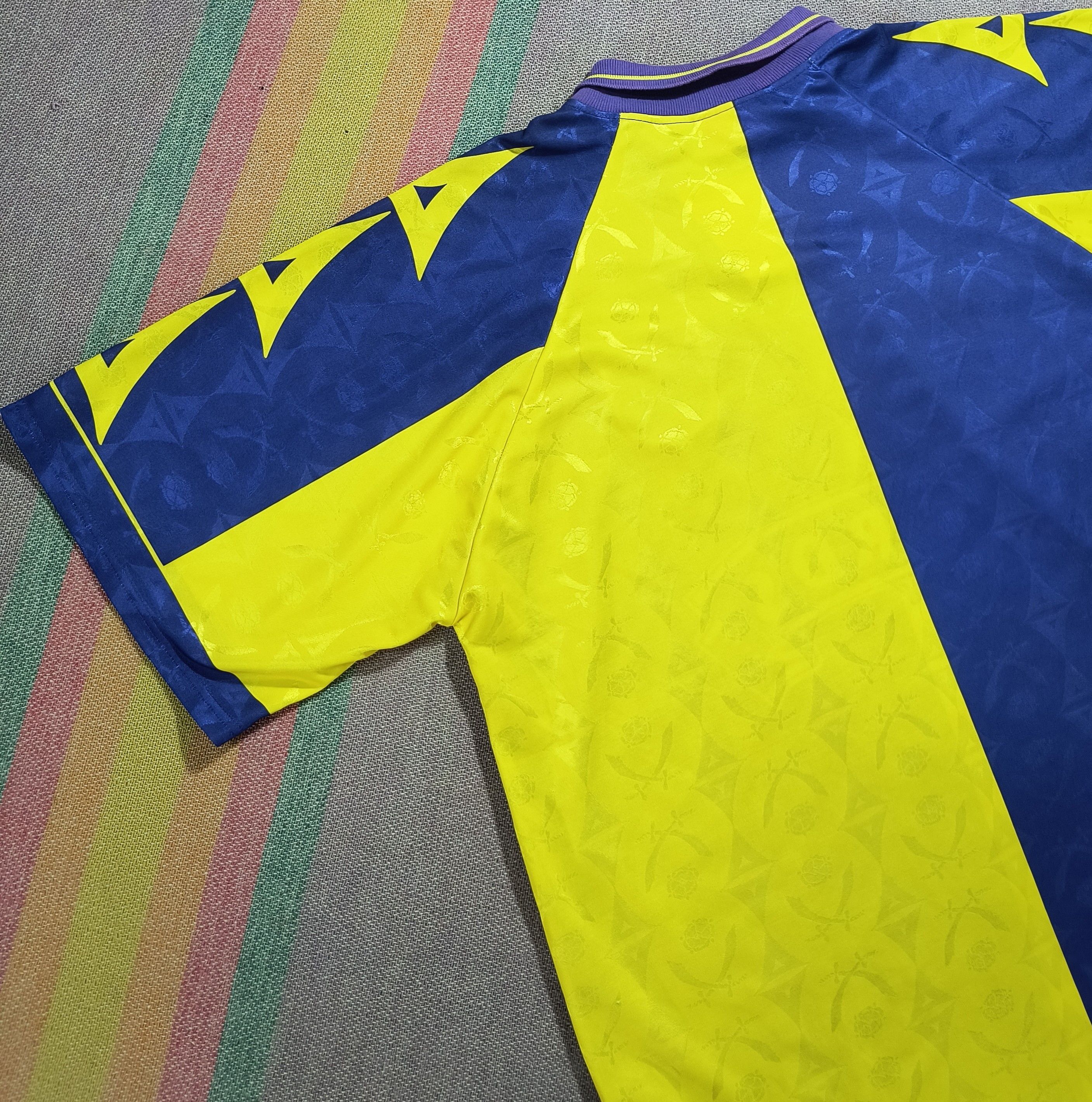 Vintage Vintage Sheffield United FC away jersey 1995 Size US L / EU 52-54 / 3 - 6 Thumbnail