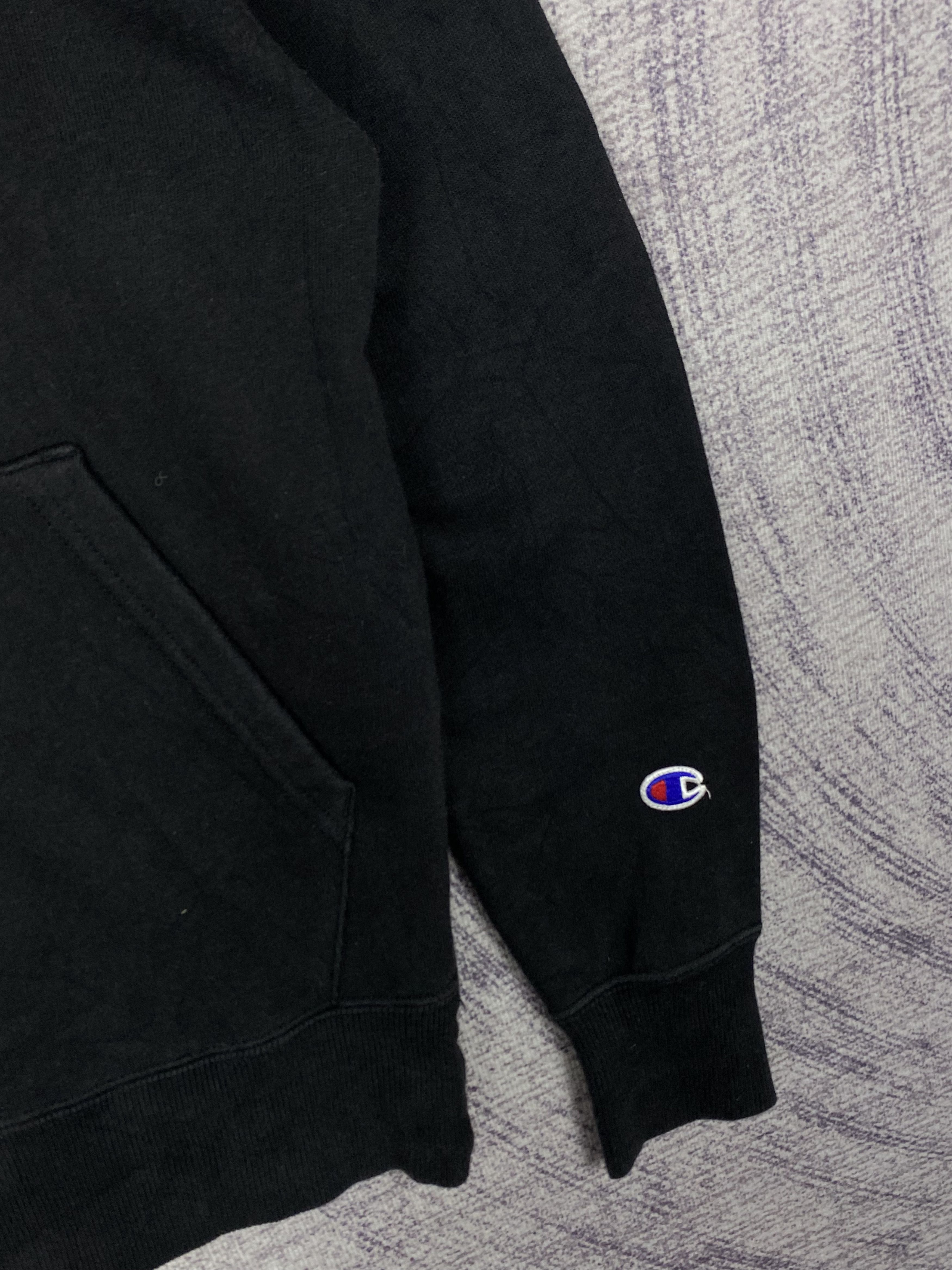 Champion Vintage Champion Black Hoodie Pullover with Script Logo Size US S / EU 44-46 / 1 - 3 Thumbnail