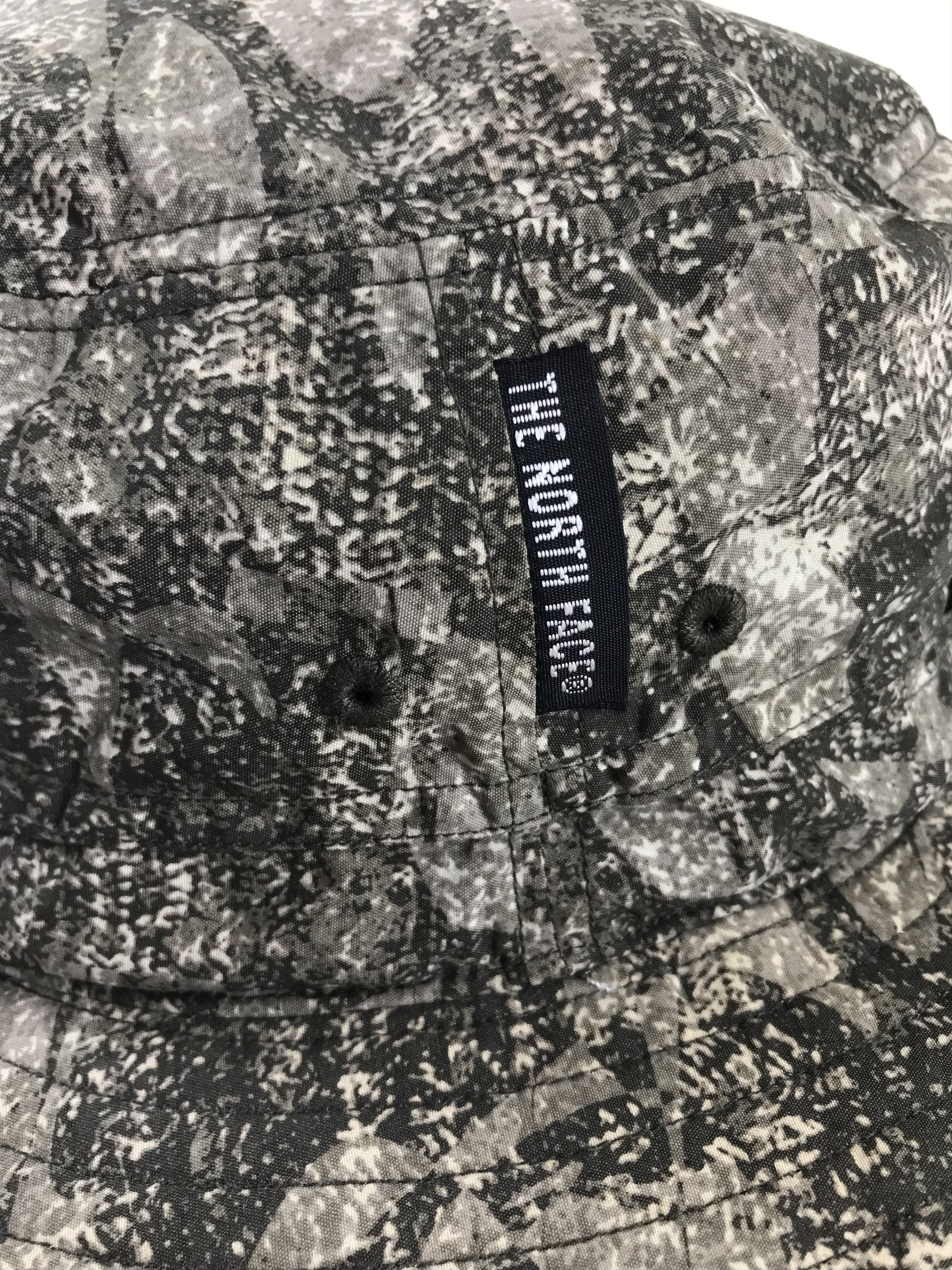 The North Face Vintage The North Face Class V Brimmer Camo Bucket Hat Size ONE SIZE - 8 Thumbnail