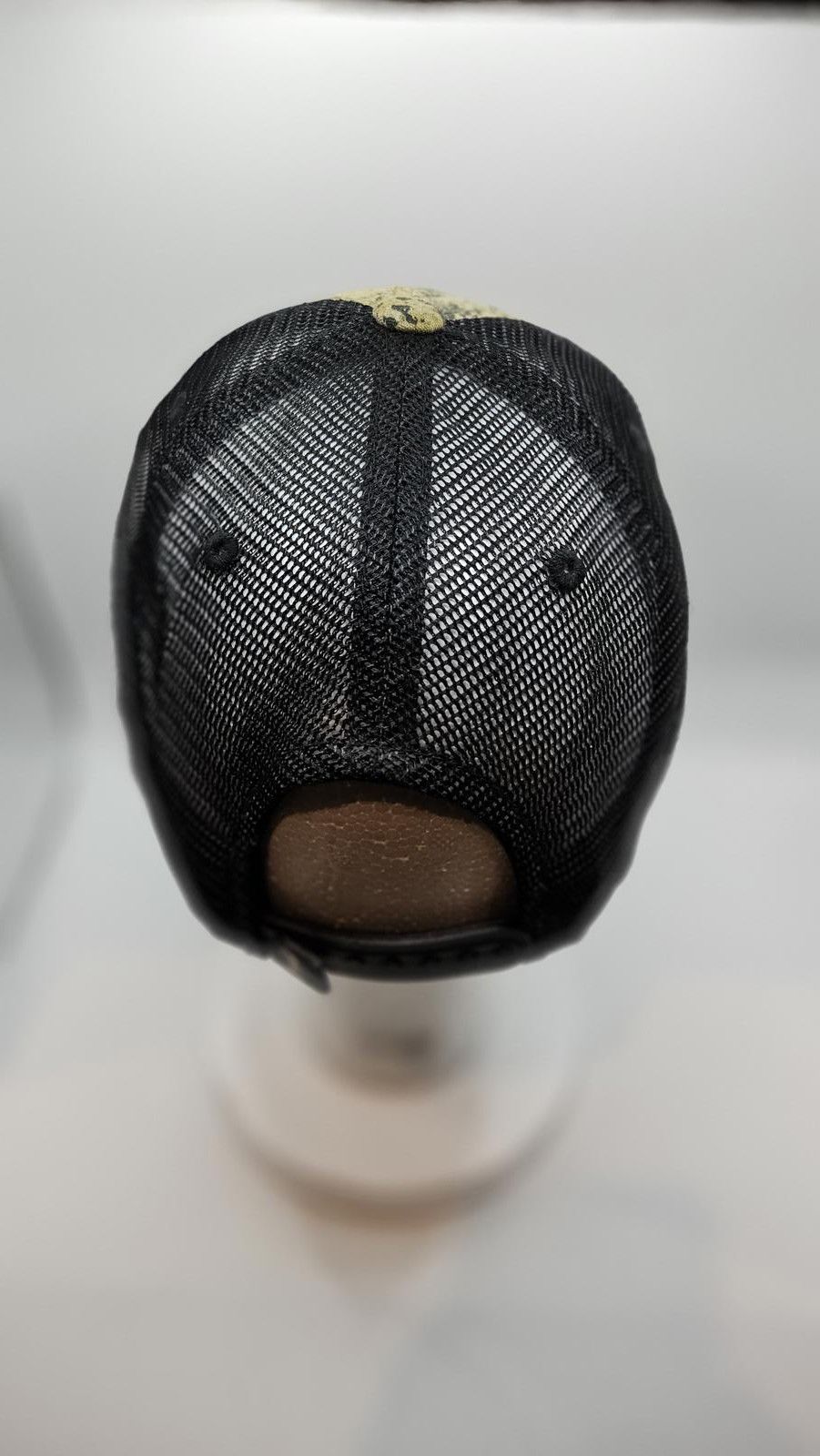 Unknown London Camouflage Mesh Back Baseball Cap with 'Vandals' Embroidery Size ONE SIZE - 2 Thumbnail