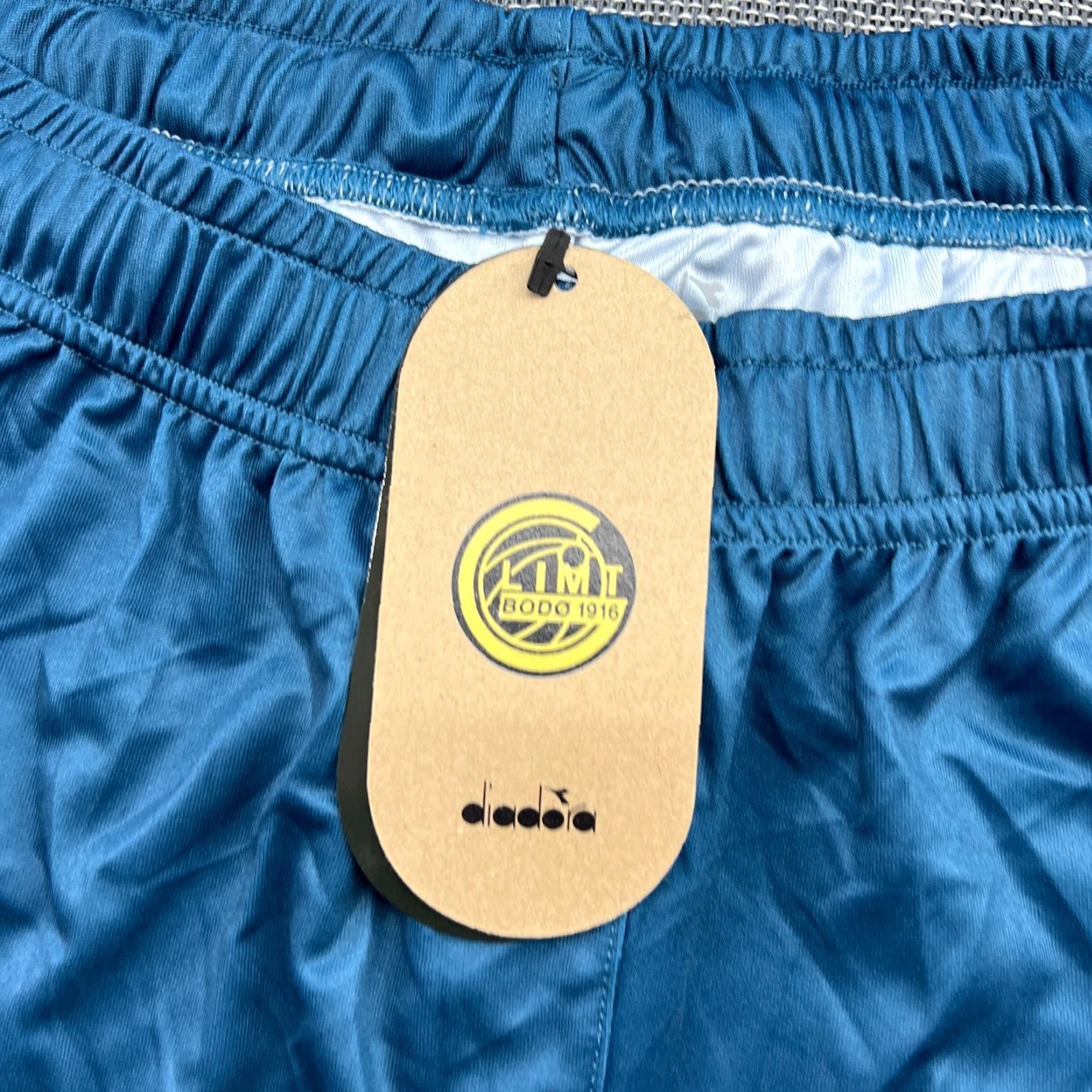 Diadora Diadora FK Bodo Glimt 2021 2022 Away Shorts Large Adult Football Norway Blue Men's Athletic Shorts Size US 33 - 5 Thumbnail