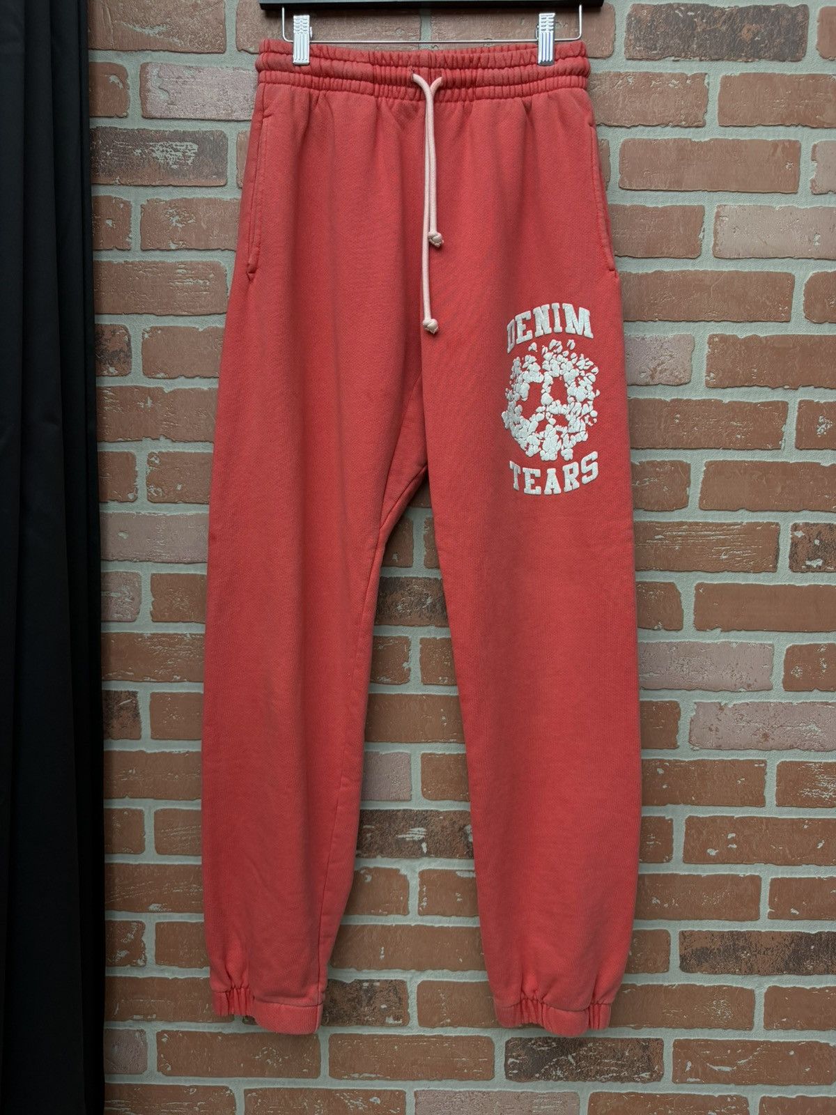 DENIM TEARS Size S - Denim Tears Denim University Sweatpants Red Size US 30 / EU 46 - 1 Thumbnail