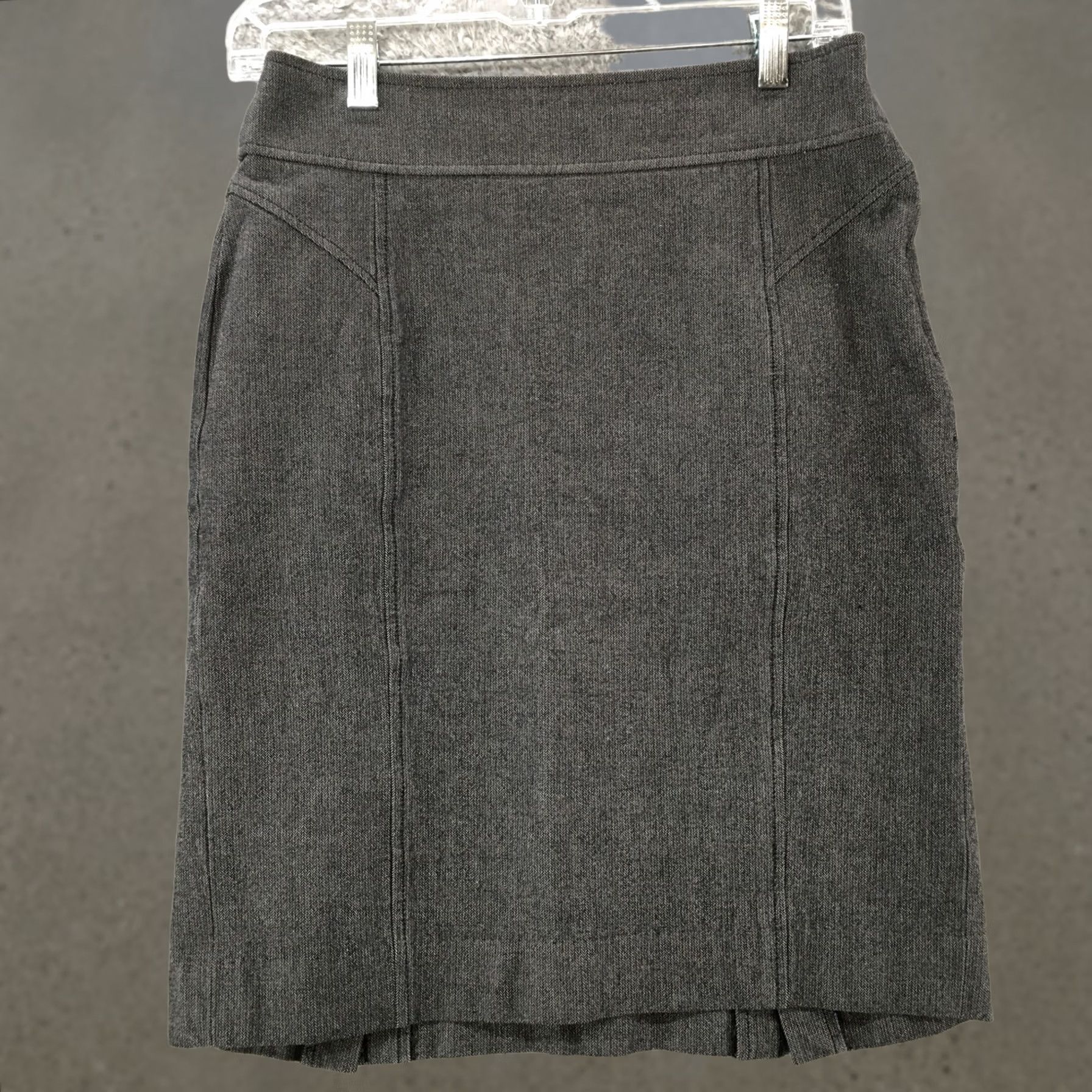 Banana Republic Banana Republic Stretch Straight & Pencil Skirts Womens 4 Gray Pleated Front Skirt Knee Length Womens 4 Gray Vintage No Size 27" / US 4 / IT 40 - 1 Thumbnail