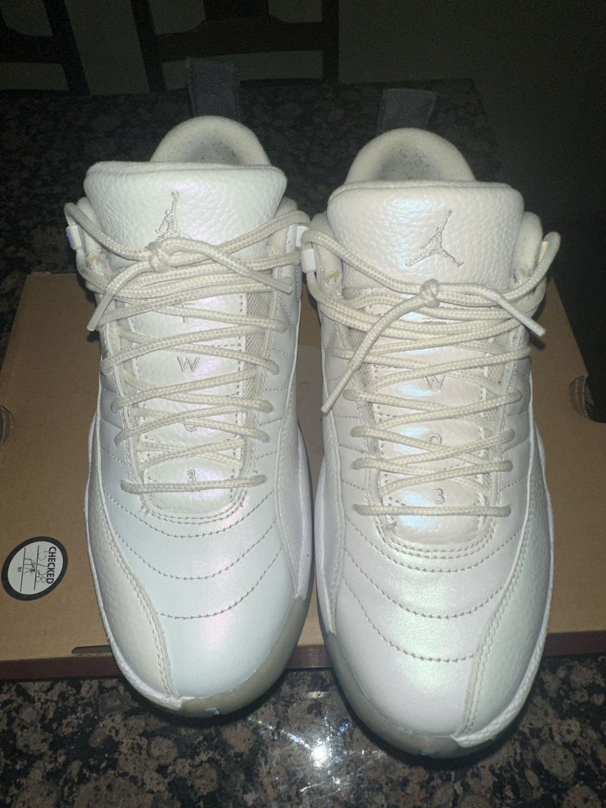 Jordan Brand × Nike Jordan 12 easter low Size US 8 / EU 41 - 2 Thumbnail