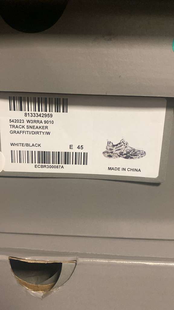 Balenciaga o1rshd1 Graffiti/Dirty/w Track Sneakers in White/Black Size US 12 / EU 45 - 16 Thumbnail
