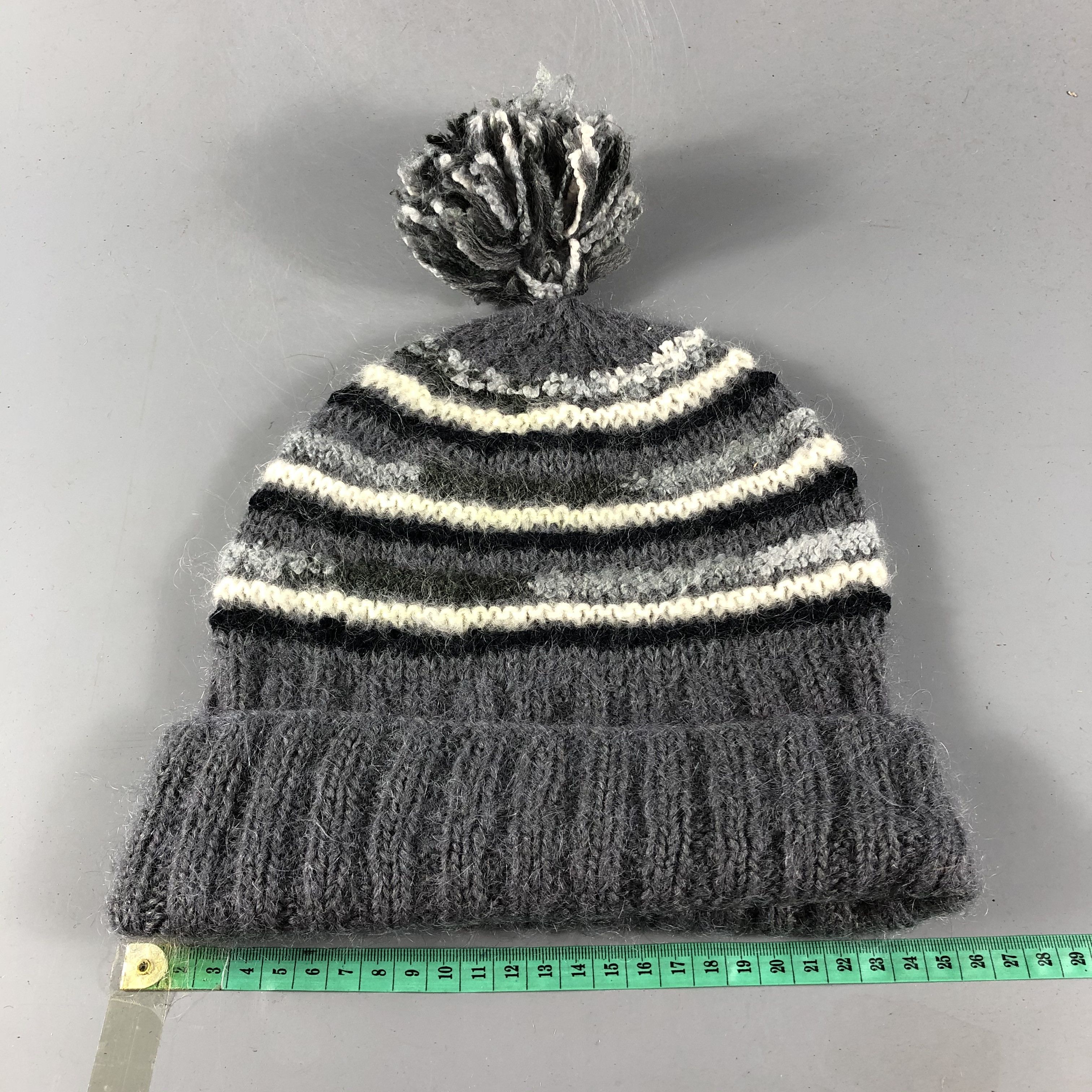 Vintage Striped Knit Bobble Wool Beanie Snowcap Snow Hat B614 Size ONE SIZE - 3 Thumbnail