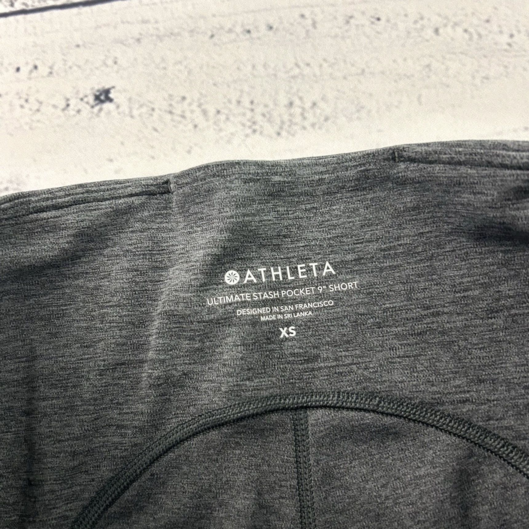 Athleta Athleta Athletic Shorts Women's XS 9" Inseam Gray Pocket Stash Ultimate Running Shorts Womens XS Gray Size 26" / US 2 / IT 38 - 2 Thumbnail