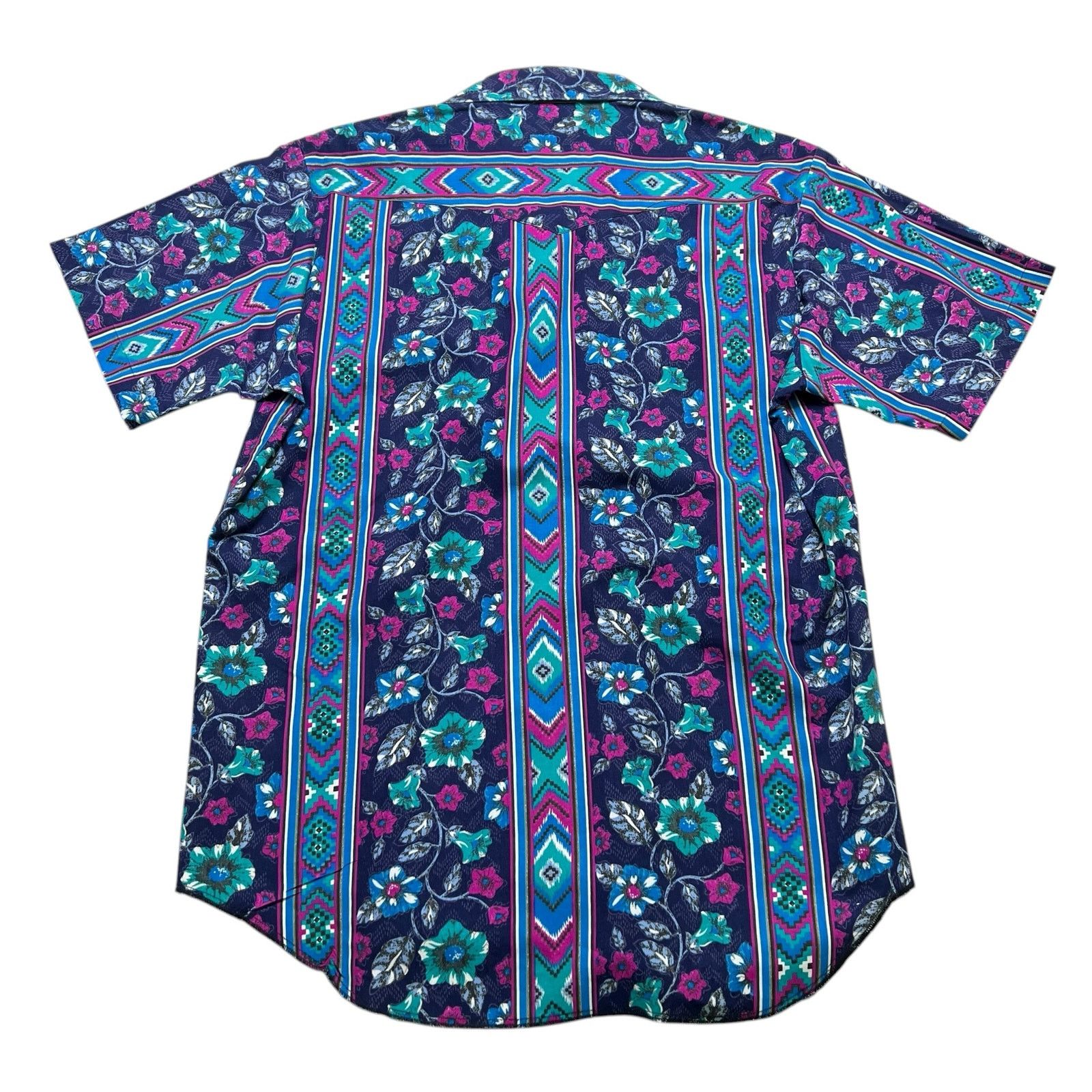 Wrangler Vintage Wrangler Western Shirt Floral Aztec Stripe size L Size US L / EU 52-54 / 3 - 7 Thumbnail